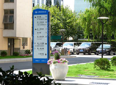 长武哪些因素影响宣传栏的制作？